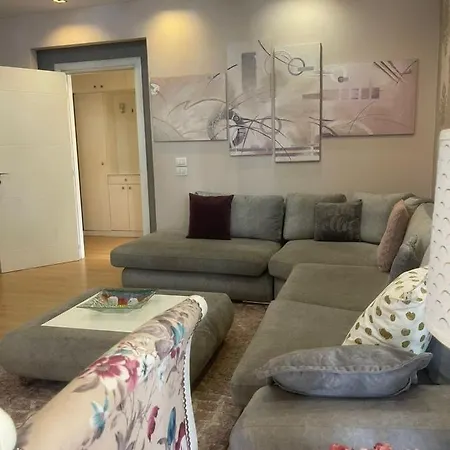 3 Bedroom Apartment *